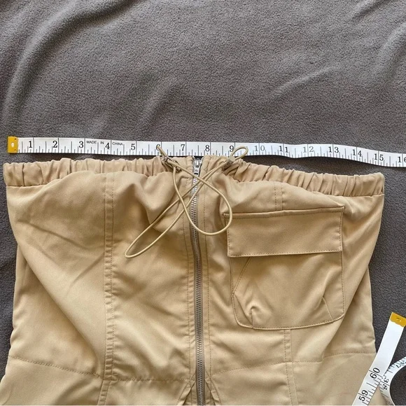 NWT PrettyLittleThing Strapless Cargo Midi Dress W-8 Tan Zip Front Utility - Picture 7 of 10